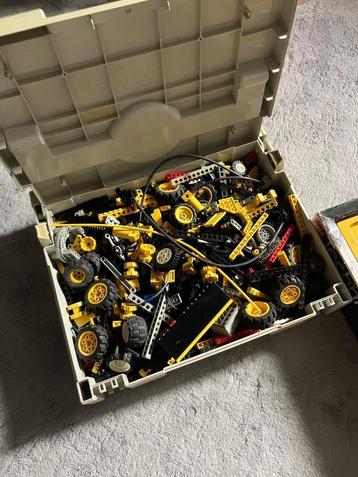 Veel Lego Technic verschillende sets beschikbaar voor biedingen