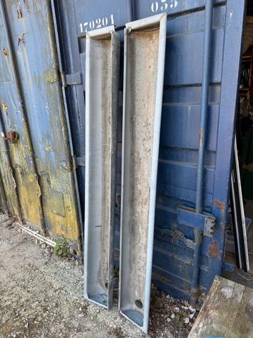 Zinken dakgoot - 1 stuks beschikbaar - 182 cm lang beschikbaar voor biedingen