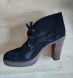 Fred de la Bretoniere hakken, Ophalen, Gedragen, Zwart