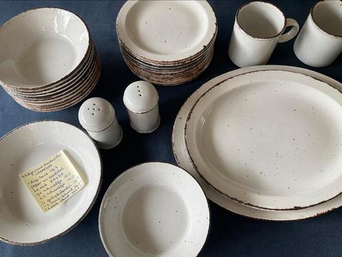 Wedgwoodmidwinter stonehenge creation, Huis en Inrichting, Keuken | Servies, Zo goed als nieuw, Schaal of Schalen, Overige stijlen