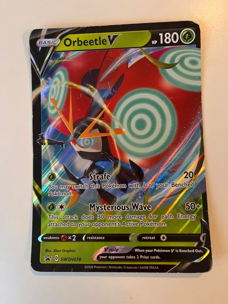 Mega Pokémon Kaart - Orbeetle V, Hobby en Vrije tijd, Verzamelkaartspellen | Pokémon, Ophalen, Gebruikt, Losse kaart, Foil