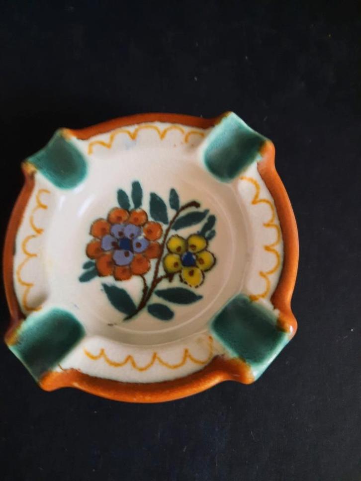 Asbakje gemerkt: KE.R.Amaden. HA AK W, Antiek en Kunst, Antiek | Keramiek en Aardewerk, Ophalen of Verzenden