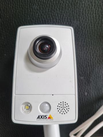 Camera axis beschikbaar voor biedingen