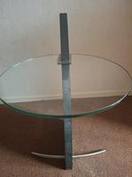 Te Koop: Leuk klein tafeltje met glasplaat:, Huis en Inrichting, Ophalen, Minder dan 45 cm, Minder dan 55 cm, Gebruikt