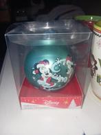 Disney Kerstbal Mickey & Minnie - Nieuw in doos, Verzamelen, Disney, Ophalen of Verzenden, Mickey Mouse, Nieuw, Beeldje of Figuurtje