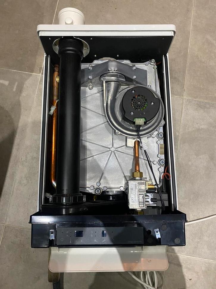 Cv-Ketel Intergas HRE 28/24A (2023), Doe-het-zelf en Verbouw, Verwarming en Radiatoren, Gebruikt, 30 tot 80 cm, Minder dan 60 cm