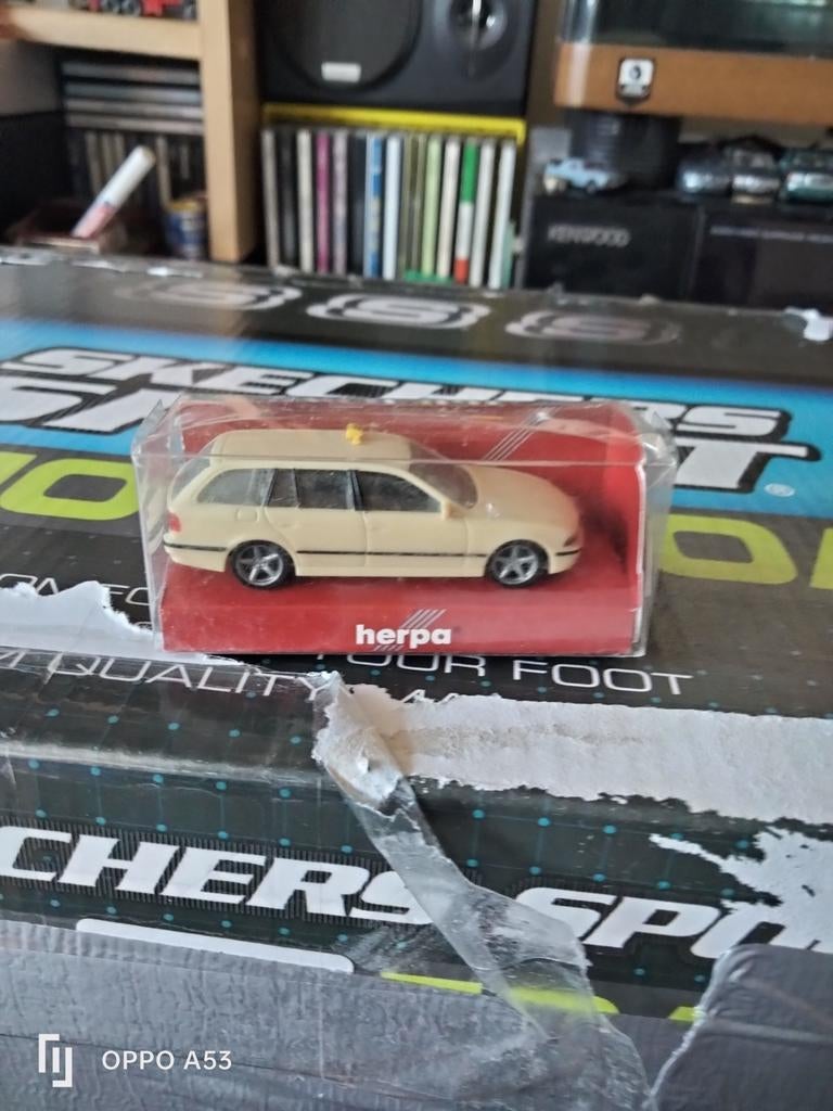 Bmw taxi  5 Touring herpa 1.87, Hobby en Vrije tijd, Modelauto's | 1:87, Ophalen of Verzenden, Zo goed als nieuw, Auto