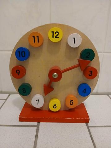 Mooie houten oefen klok, handig leren klokkijken met wijzers beschikbaar voor biedingen