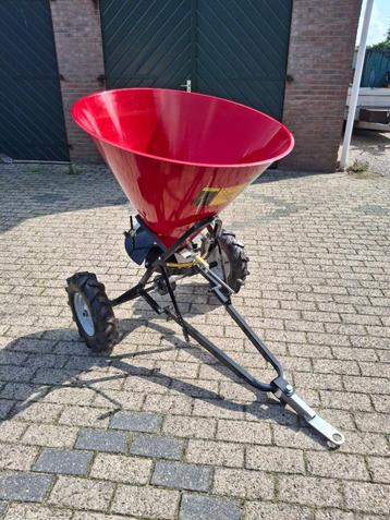 Getrokken strooier 150 liter beschikbaar voor biedingen