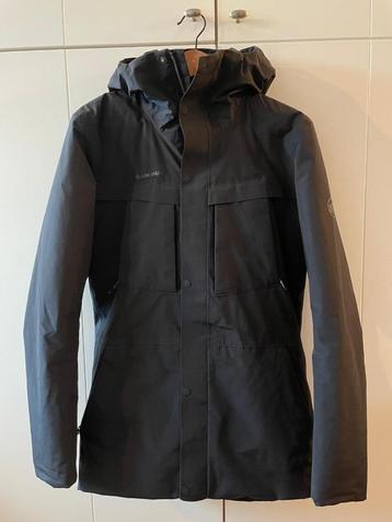 Mammut winterjas, maat S, zo goed als nieuw!  beschikbaar voor biedingen