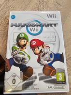 Wii Mario kart en boekje erbij, Spelcomputers en Games, Games | Nintendo Wii, Racen en Vliegen, Ophalen of Verzenden, Zo goed als nieuw