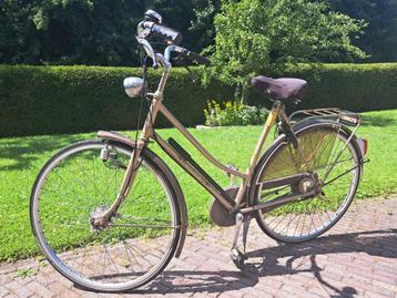 Oerdegelijke gazelle (studenten) superieur damesfiets beschikbaar voor biedingen