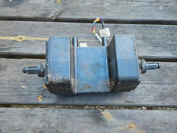 Robomow RC308U RC304U Wiel motor Defect  beschikbaar voor biedingen