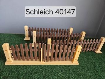 Schleich 40147 hekwerk met poort beschikbaar voor biedingen