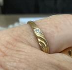 Gouden Ring 14kt - Elegant en Tijdloos - maat 18, 18 tot 19, Gebruikt, Verzenden, Met edelsteen