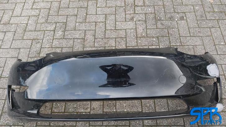 Voorbumper TESLA MODEL 3 III VOOR BUMPER 108416800F GEEN PDC, Auto-onderdelen, Carrosserie en Plaatwerk, Bumper, Voor, Gebruikt
