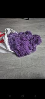 Paarse wol met glitter - breimateriaal, Ophalen of Verzenden, Zo goed als nieuw, Breien, Wol of Garen