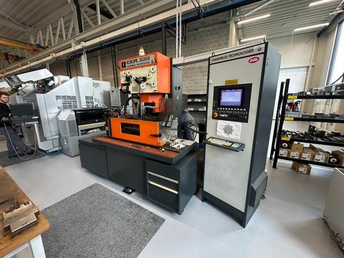 Draadvonkmachine Charmillles Robofil 2020SI, Doe-het-zelf en Verbouw, Draaibanken, Gebruikt, Overige typen, Minder dan 500 mm