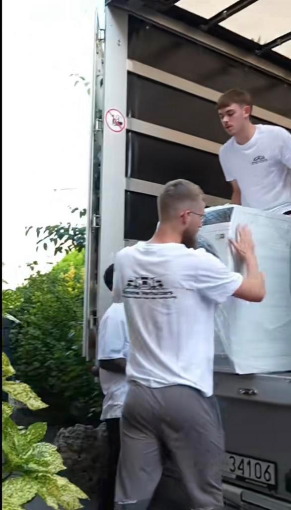 Slimme Verhuizers – Voor al jouw verhuizingen!, Diensten en Vakmensen, Verhuizers en Opslag, Bedrijfsverhuizingen, Opslag, Verhuizen binnen Nederland