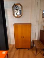 Vintage kledingkast wandmeubel wandkast teak kast, ...., Zo goed als nieuw, .., Ophalen