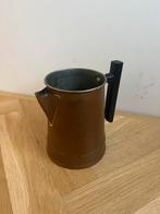 Vintage bruine koffiekan met zwart handvat, Huis en Inrichting, Keuken | Keukenbenodigdheden, Ophalen of Verzenden, Gebruikt