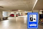 Amsterdam: parking with charging, parkeren met laadpaal, Amsterdam
