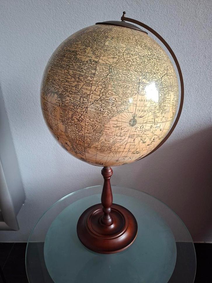 Antieke Globe met Houten Standaard, Huis en Inrichting, Woonaccessoires | Wereldbollen, Gebruikt, Ophalen