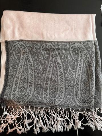 Pashmina sjaals (kashmir) beschikbaar voor biedingen