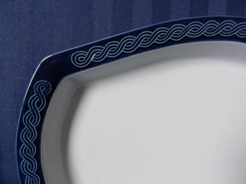 Grote ovale schaal Fris Edam servies Cordella 34,8 x 24,4 cm, Antiek en Kunst, Antiek | Servies los, Ophalen of Verzenden