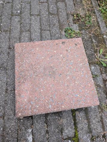 Tegel Rood 30x30x5 - 210st=19m2 beschikbaar voor biedingen