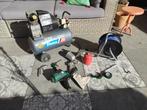 Compressor en alles wat er bij hoort zie foto voor 75 Euro, Minder dan 25 liter, Ophalen, Gebruikt, Minder dan 200 liter/min