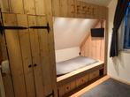 Steigerhouten bedstee met vaste kast en lades, Ophalen of Verzenden, Zo goed als nieuw, Hout, Overige typen