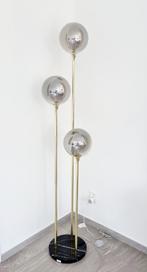 Kare design vloerlamp met marmer onderkant, Huis en Inrichting, Lampen | Hanglampen, Ophalen, Zo goed als nieuw, Glas, 75 cm of meer