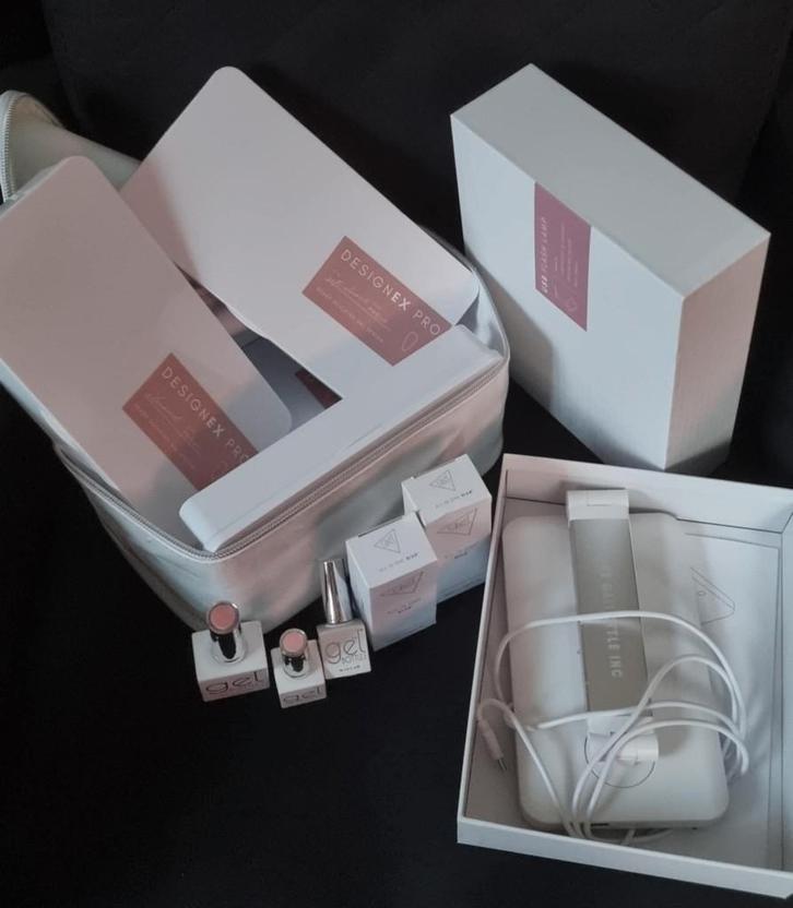 Artikelen van the GELBOTTLE, Sieraden, Tassen en Uiterlijk, Uiterlijk | Cosmetica en Make-up, Zo goed als nieuw, Make-up, Handen en Nagels