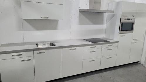 NIEUWE Exclusieve BRUYNZEEL "GOLD" Keuken / INNOVARE Keukens, Huis en Inrichting, Keuken | Complete keukens, Nieuw, Enkelwandige keuken