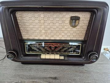 oude radio beschikbaar voor biedingen
