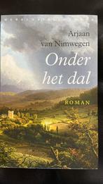 Arjaan van Nimwegen - Onder het dal, Ophalen of Verzenden, Zo goed als nieuw, Nederland, Arjaan van Nimwegen