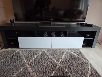  tv-meubel zwart/wit – met opbergruimte – 180 cm breed beschikbaar voor biedingen