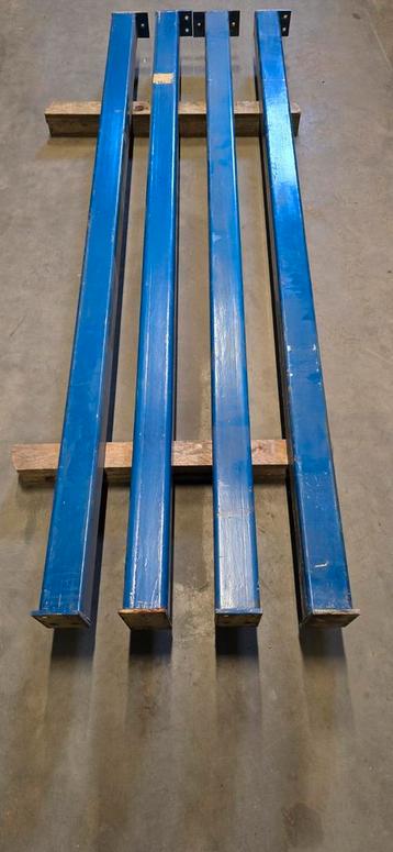 4x Staander / kolom / paal. Lengte 245cm uit koker 100x100mm beschikbaar voor biedingen