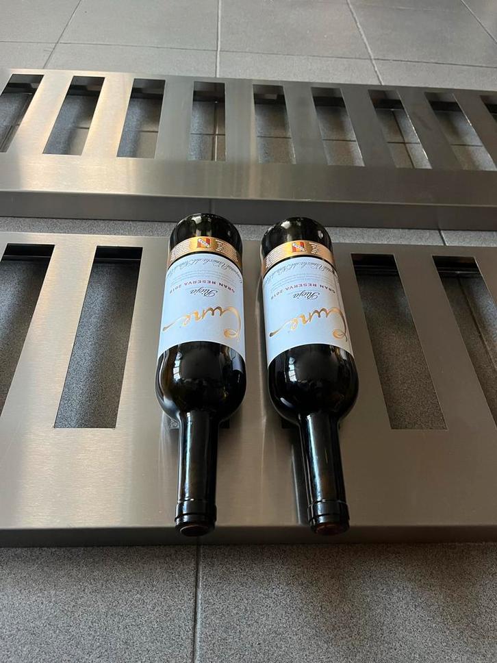 Wijnrekken voor in kast of kelder, Huis en Inrichting, Woonaccessoires | Wijnrekken, Zo goed als nieuw, Minder dan 50 cm, Metaal