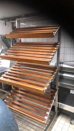 Rvs broodrek, Ophalen