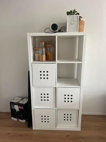 Ikea kallax kast vakkenkast wit met 8 vakken en 5 manden beschikbaar voor biedingen