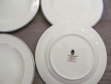 4 Wedgwood Mystique Blue Gebaks Borden beschikbaar voor biedingen