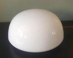 Witte opaline plafondlamp - dia 20cm - mid century vintage, Ophalen of Verzenden, Gebruikt, Glas, Vintage
