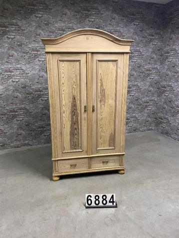 Antiek grenen kledingkast nr6884 beschikbaar voor biedingen
