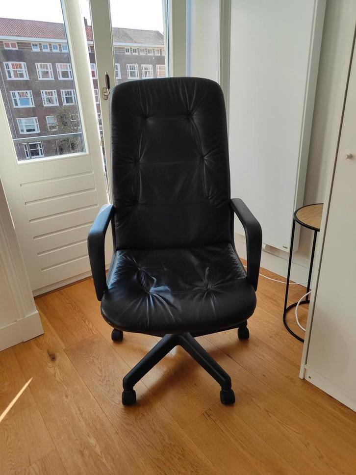 Zwarte lederen bureaustoel - Home Office/Studie, Huis en Inrichting, Bureaustoelen, Ophalen