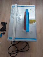 Ferm 800W compacte zaagtafel 50L x 34B x 28H, Doe-het-zelf en Verbouw, Gereedschap | Zaagmachines, Ophalen, Gebruikt, Cirkelzaag