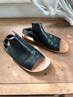 MOMA gave sandalen zwart leer, maat 36 - NP 325,-, Zwart, Zo goed als nieuw, Sandalen of Muiltjes, Ophalen of Verzenden