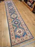 Handgeknoopt oosters tapijt loper kazak 398x83, Info@SlatsAntiek.nl, Crème, Perzisch, Vof Slats Antiek