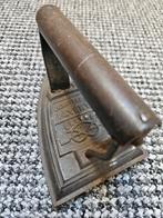 Antieke Strijkijzer - Decoratief, Ophalen